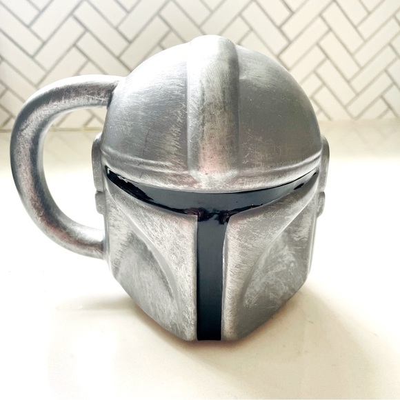 Star Wars The Mandalorian Mug Coffee Cup Lucasfilm Bioworld - Picture 1 of 9